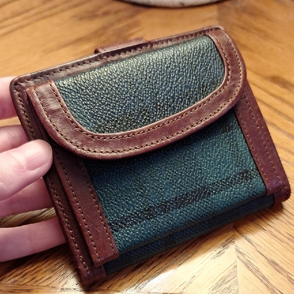 Polo by Ralph Lauren Vintage Leather Bifold Wallet - Picture 3 of 16